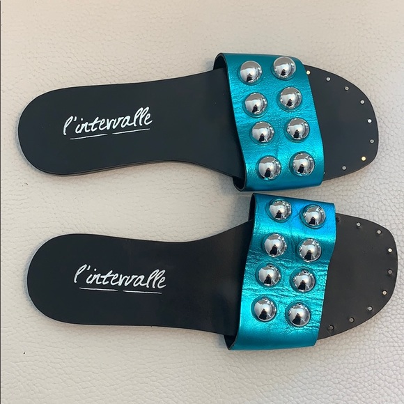 Metallic blue slides - Picture 2 of 4